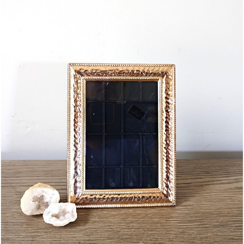 Vintage 4x6 Hammered Copper Photo Frame Wall Mount Standing Tabletop